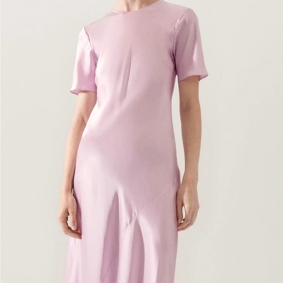 Chic Lilac Maxi Dress - Picture 2 of 7